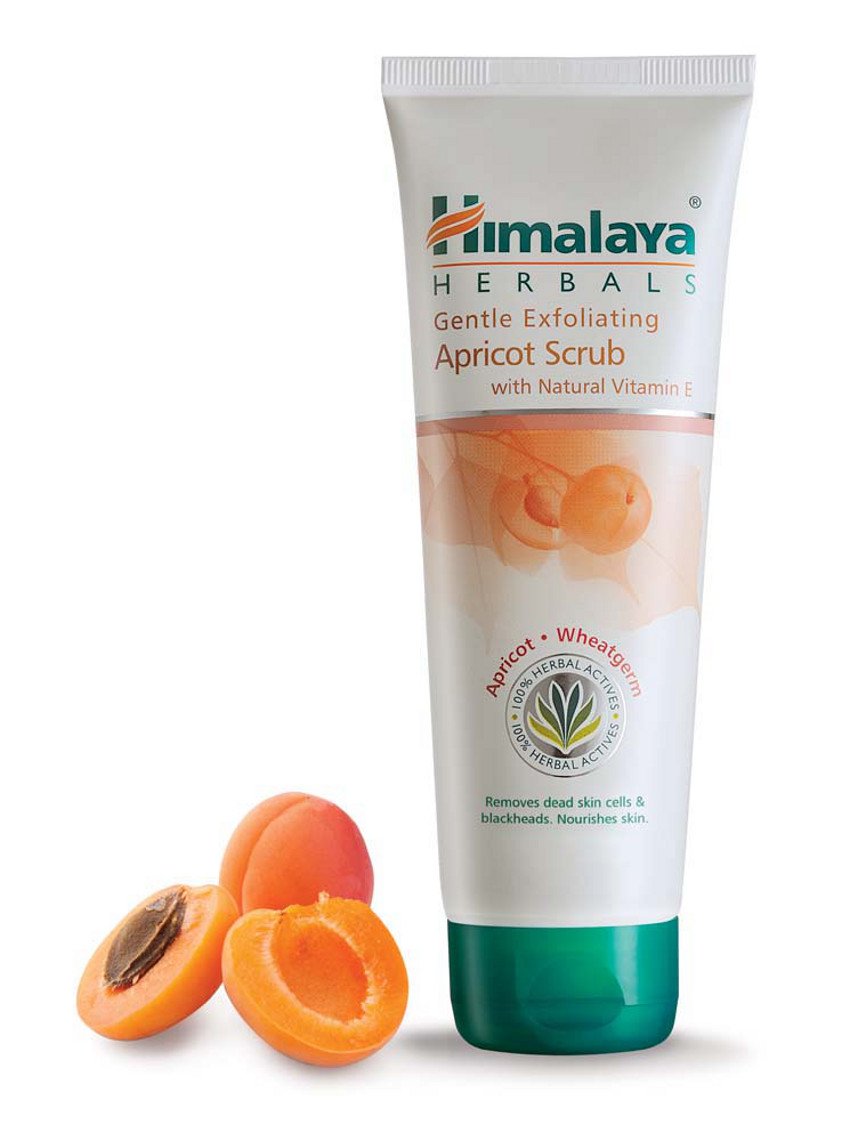 Himalaya Gentle Exfoliating Apricot Scrub With Natural Vitamin E